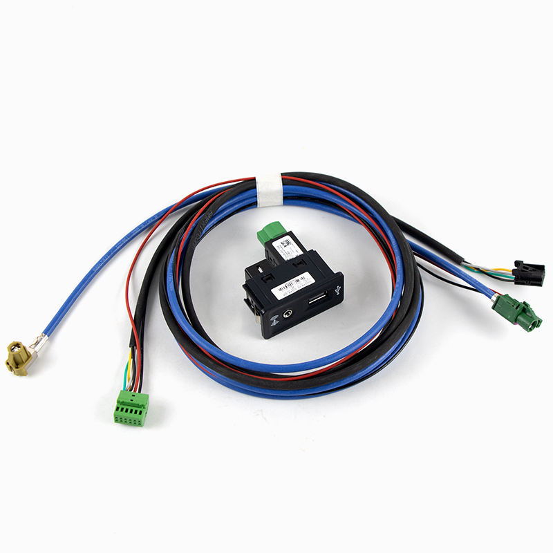 Автомобильный мультимедиа AUX  – обзор и цена Mdi Cable