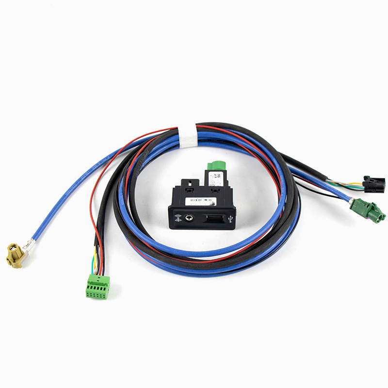 Автомобильный мультимедиа AUX  – обзор и цена Mdi Cable