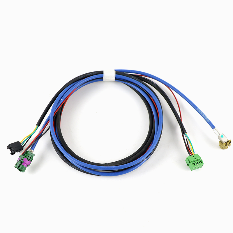Автомобильный мультимедиа AUX  – обзор и цена Mdi Cable